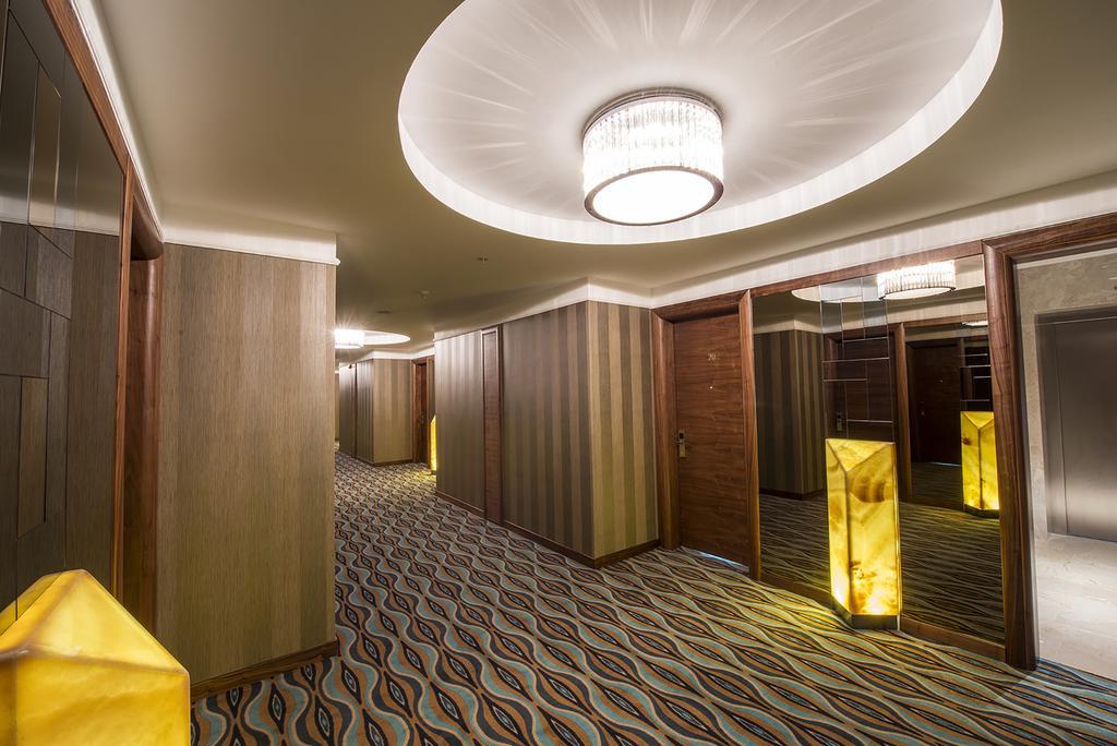 Hôtel Ramada By Wyndham Gemli̇K à Gemlik Extérieur photo