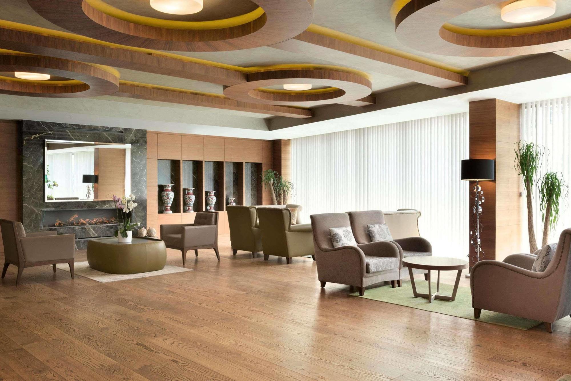 Hôtel Ramada By Wyndham Gemli̇K à Gemlik Extérieur photo